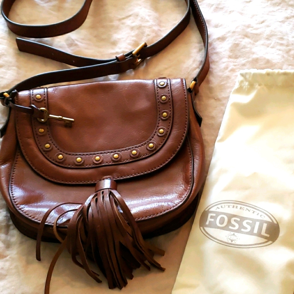 Fossil leather, key & tassel